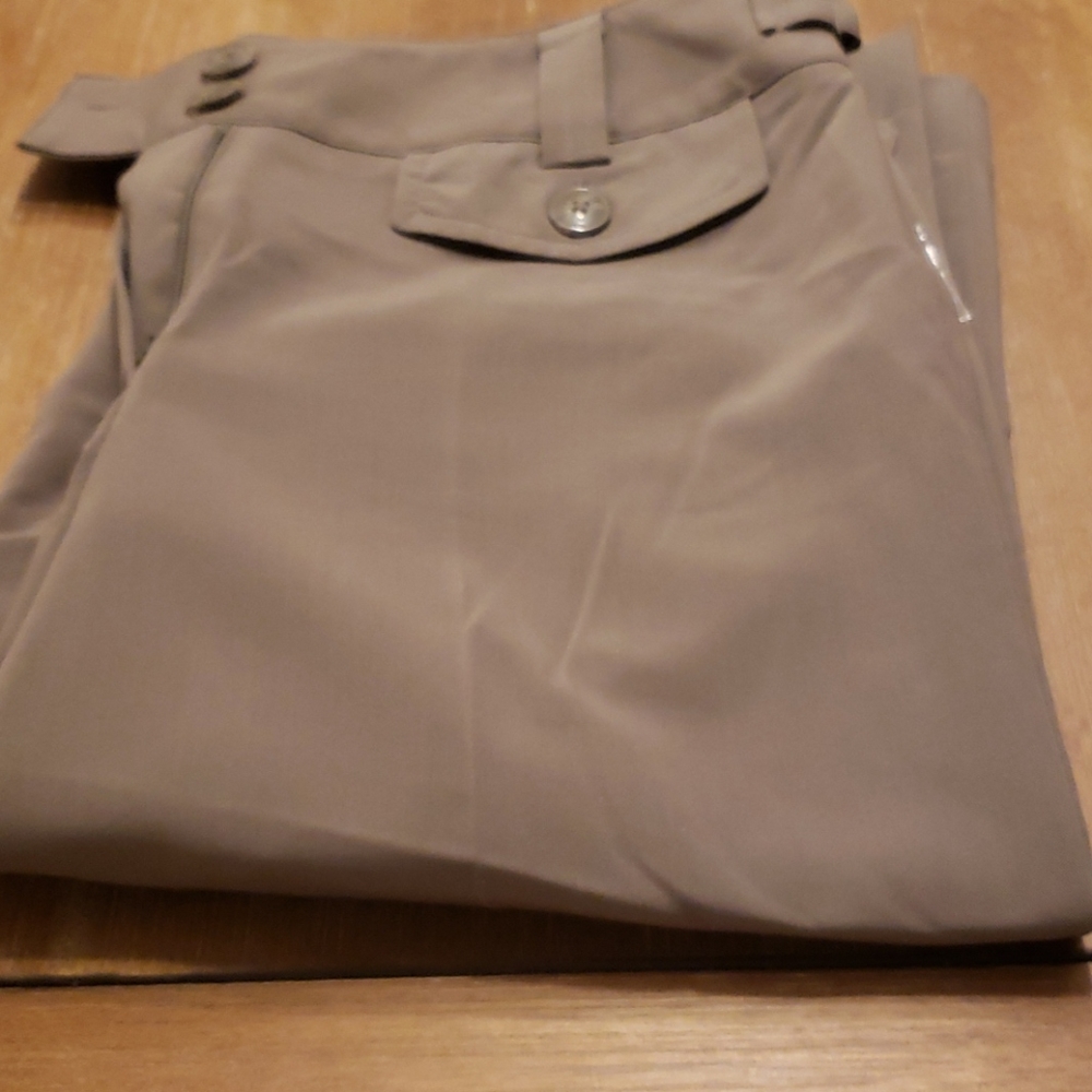 NWT LARRY LEVINE CITY SHORTS - Picture 7 of 9